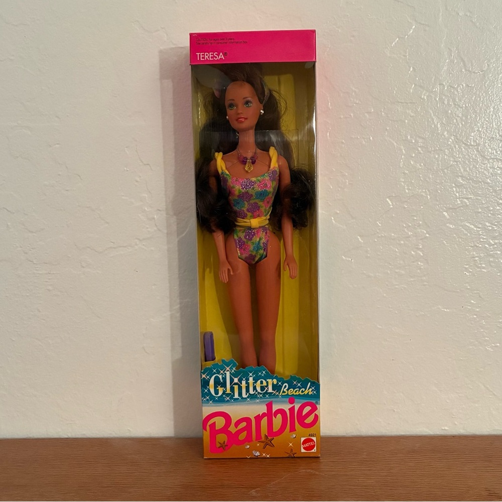 Vintage 1992 Glitter Beach Barbie Teresa Doll NRFB